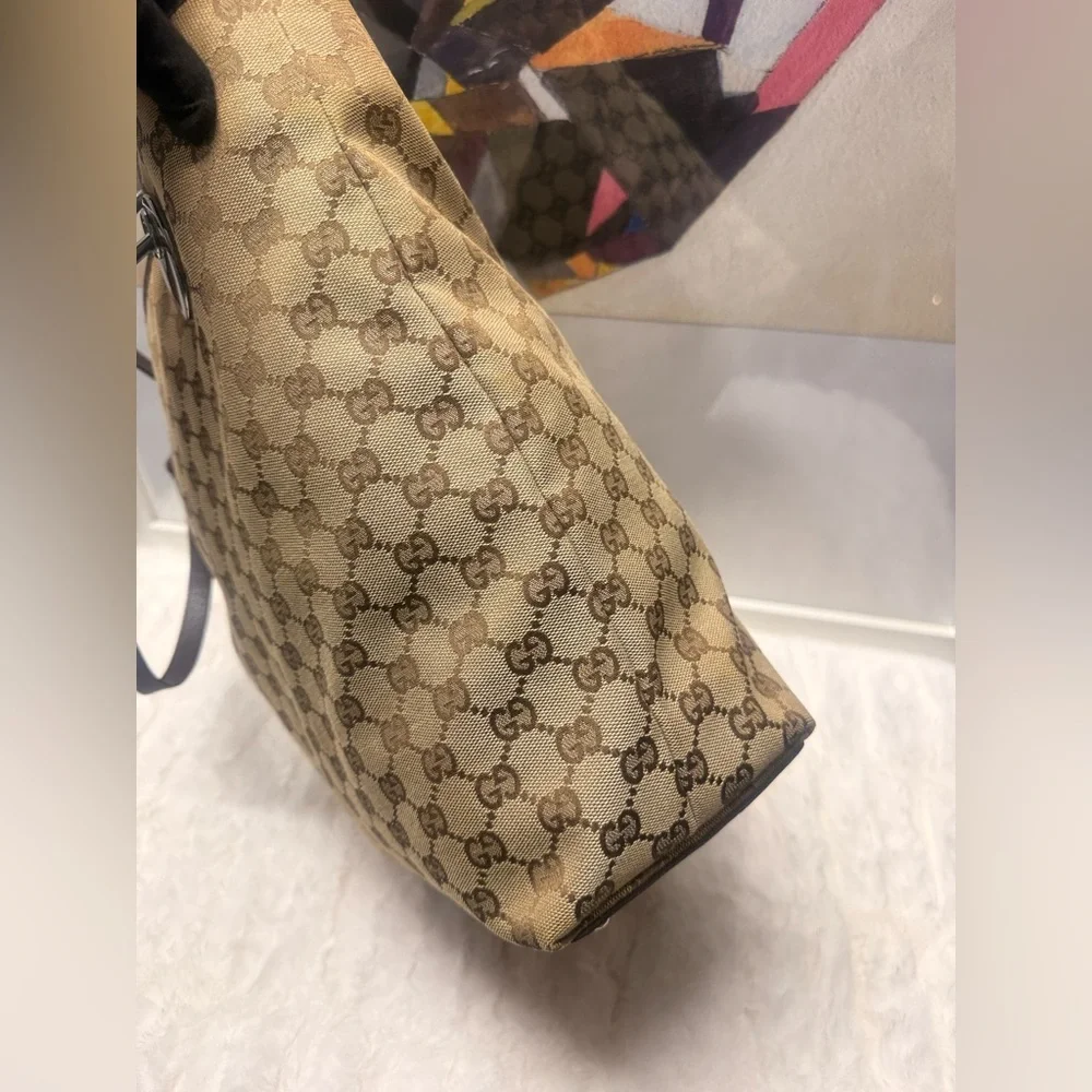 GUCCI-120836 002058 Beige Monogram Canvas Tote with Brown Leather Handle - Picture 11 of 14